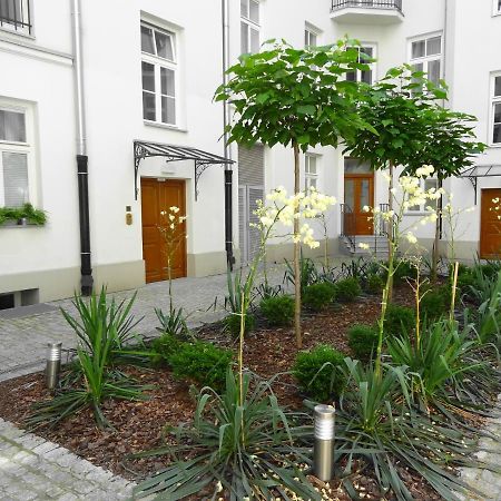 1 Syp, Kawa Vertuo, Kosmetyki Ada, 3 Min Metro Wilenska, By Visitwarsaw Apartments Exterior photo